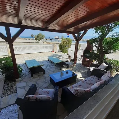 Apartment On The Vir